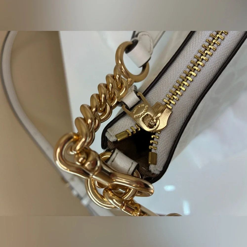 Coach White Teri Shoulder Bag in Signature Canvas - Picture 11 of 12